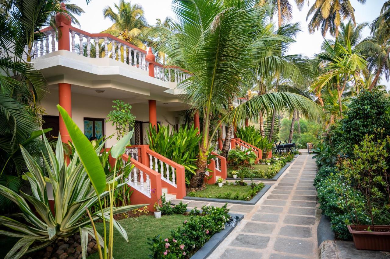 Royal Orbit Resort Agonda Exteriör bild