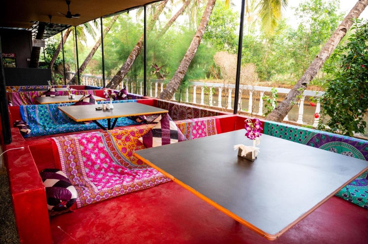 Royal Orbit Resort Agonda Exteriör bild