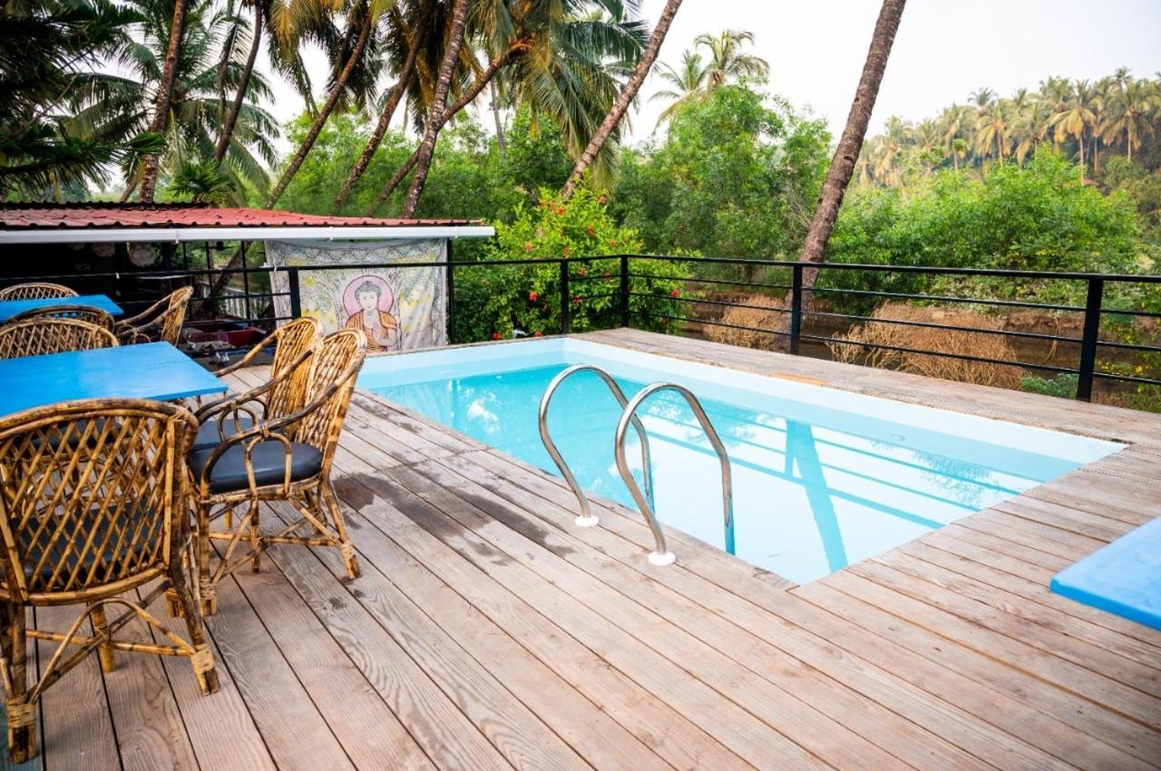 Royal Orbit Resort Agonda Exteriör bild