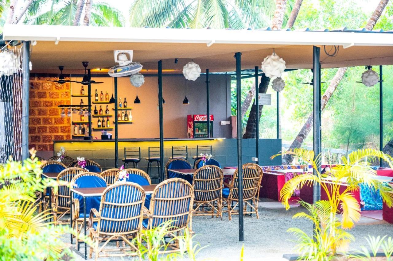 Royal Orbit Resort Agonda Exteriör bild